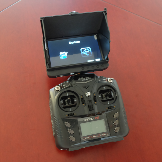 2.4Ghz 8chs wireless mini monitor with sun shield 2.4Ghz 8chs wireless mini monitor with sun shield